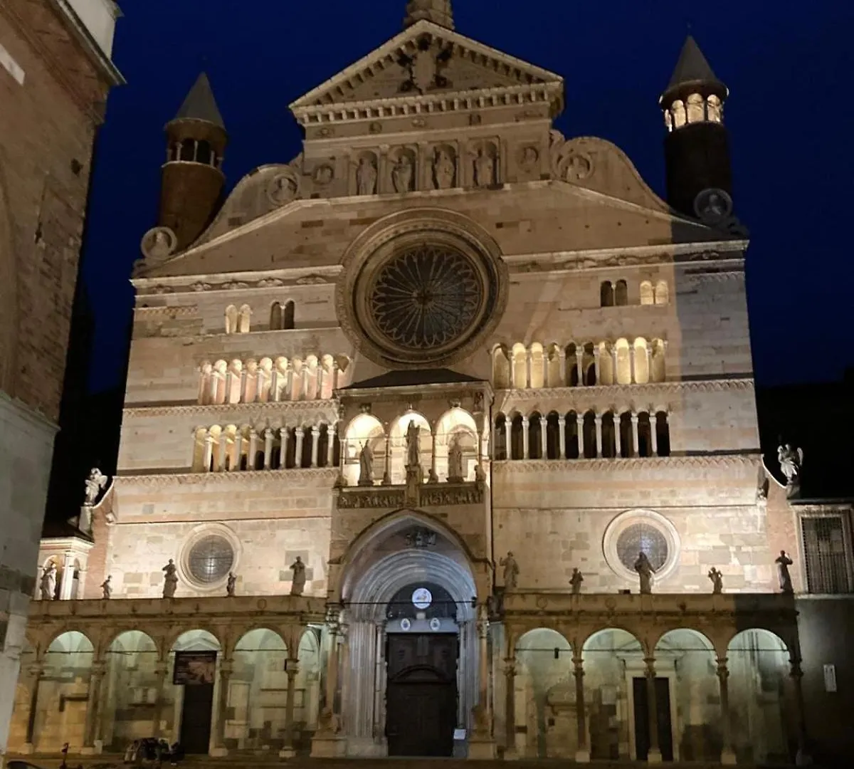 Aro'S House Daire Cremona İtalya