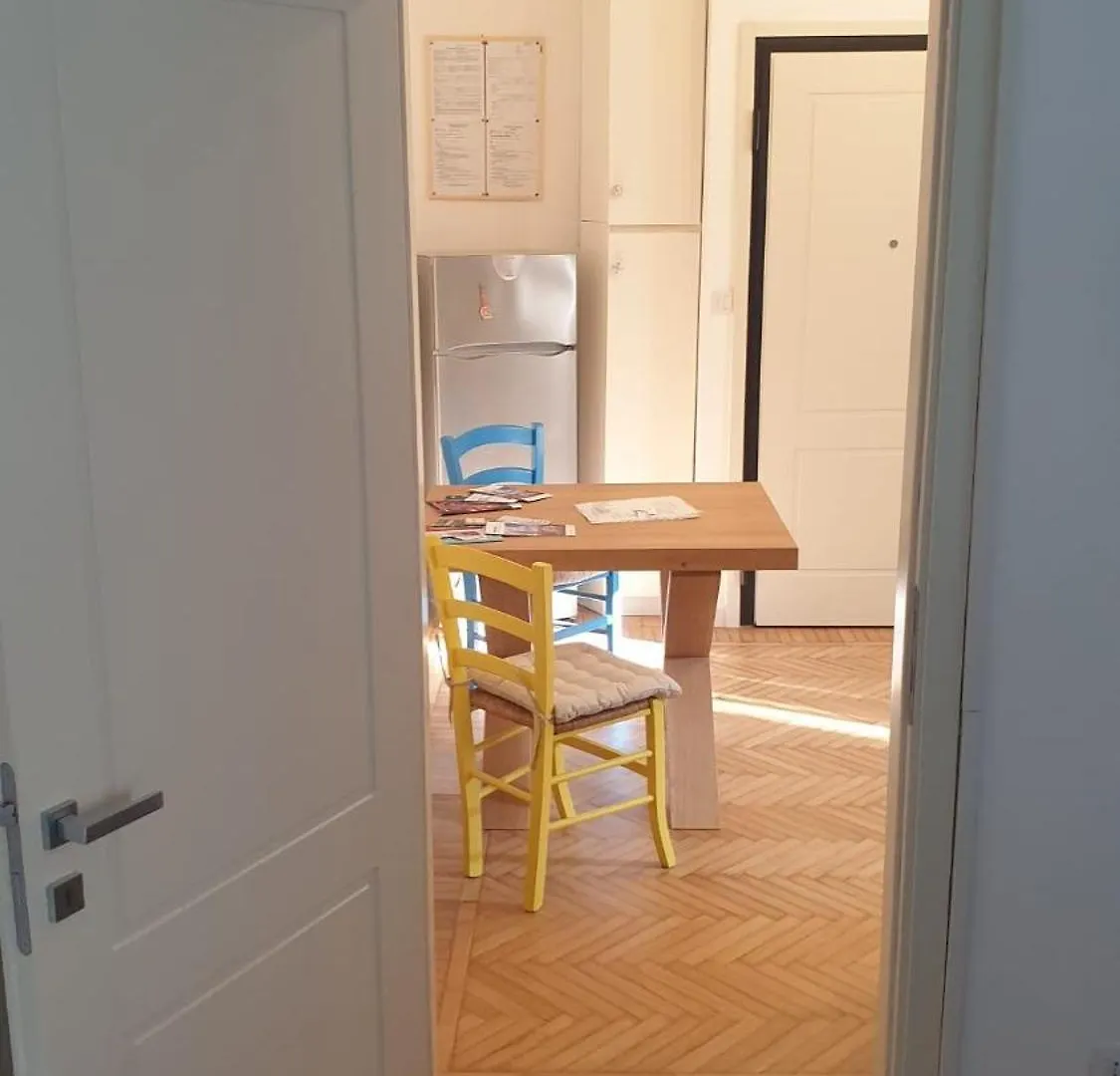 Aro'S House Daire Cremona 0*,  İtalya